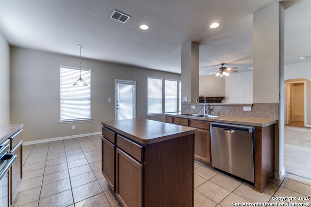Image 13 of 39 For 606 Buckle Court