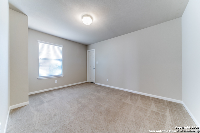 Image 24 of 39 For 606 Buckle Court