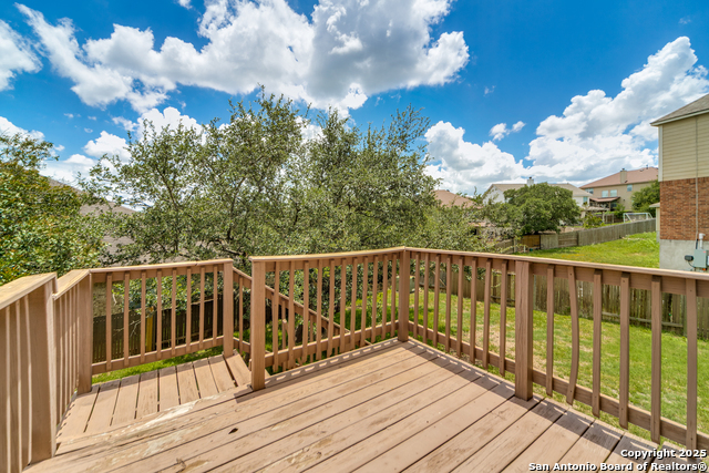 Image 32 of 39 For 606 Buckle Court
