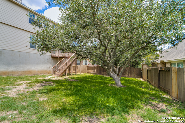 Image 34 of 39 For 606 Buckle Court