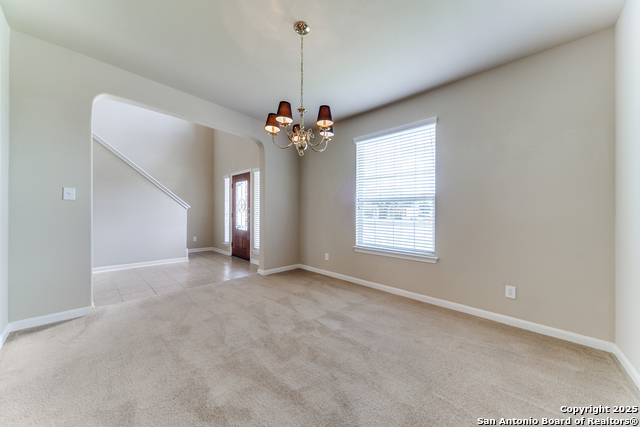 Image 5 of 39 For 606 Buckle Court