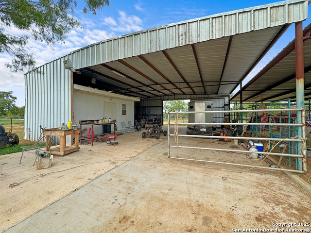 Image 4 of 29 For 638 Lagunillas