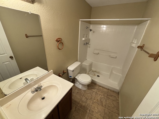 Image 18 of 26 For 16434 Oak Rock St