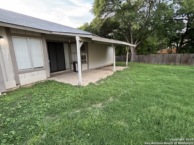 Image 22 of 26 For 16434 Oak Rock St