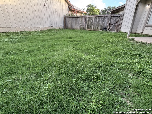 Image 23 of 26 For 16434 Oak Rock St