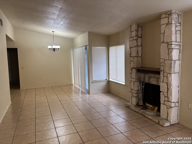 Image 5 of 26 For 16434 Oak Rock St