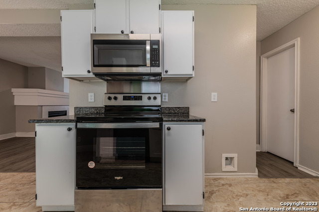 Image 14 of 28 For 6210 Aragon Village