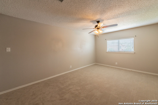 Image 18 of 28 For 6210 Aragon Village