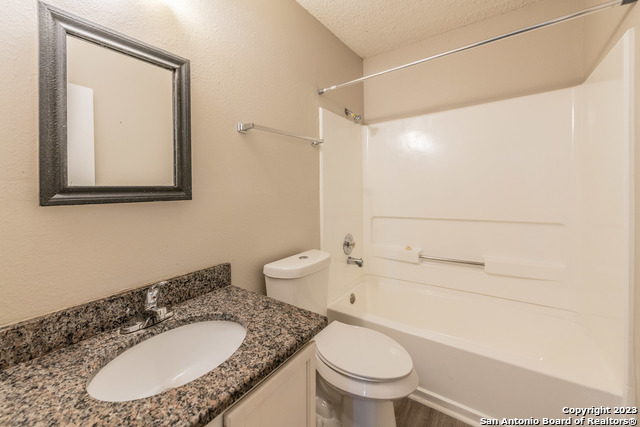 Image 24 of 28 For 6210 Aragon Village
