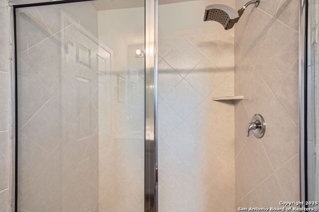 Image 19 of 28 For 7855 Cottonwood Ridge
