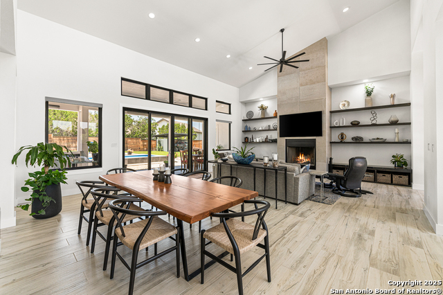 Listing photo id 8 for 690 Kings Point
