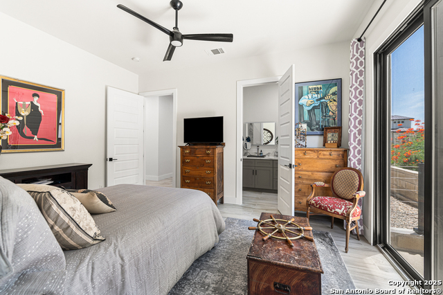 Listing photo id 24 for 690 Kings Point