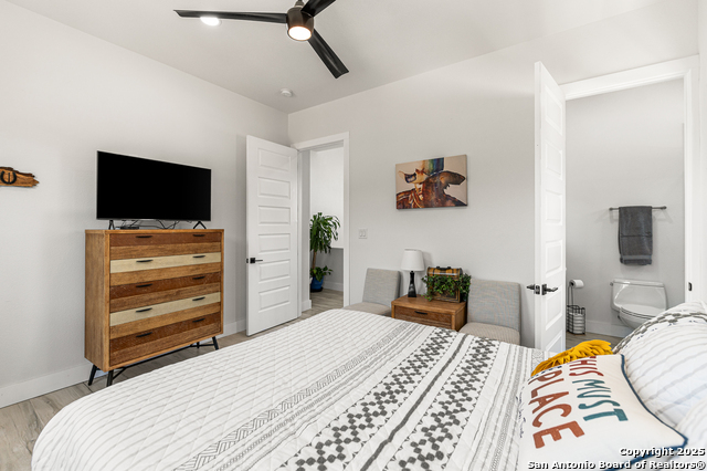 Listing photo id 35 for 690 Kings Point