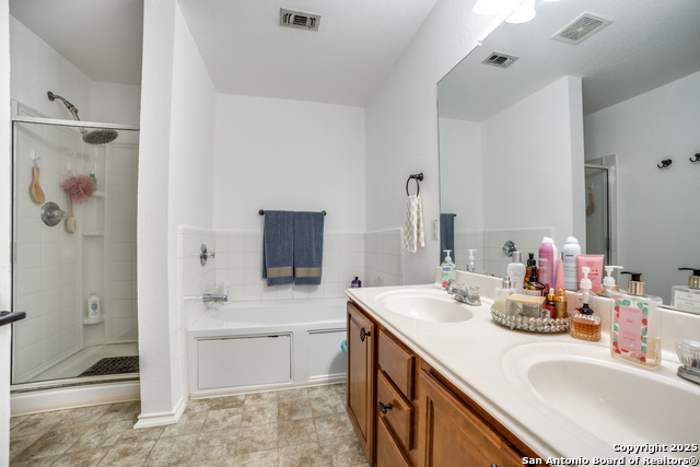 Listing photo id 16 for 5770 Watercress