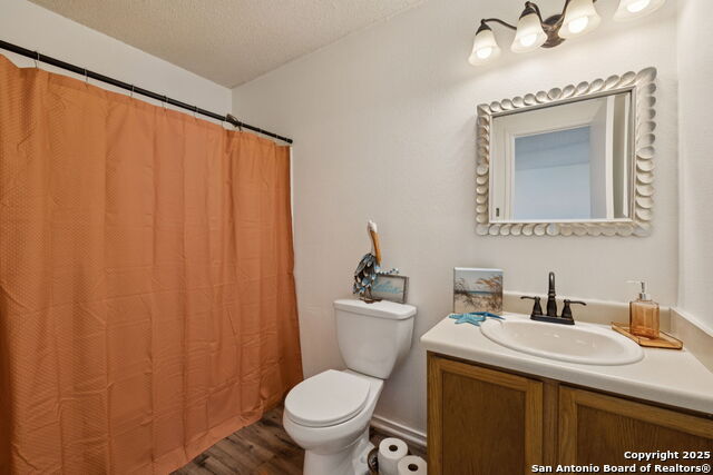 Listing photo id 12 for 8150 Cheryl Meadow