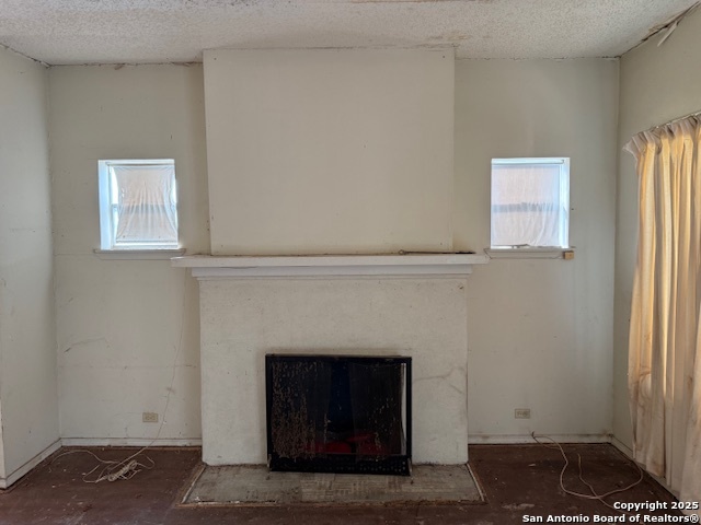 Image 6 of 28 For 2501 Saunders