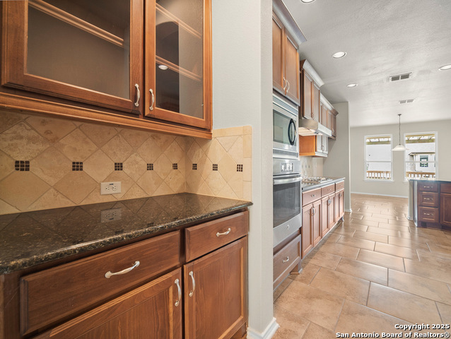 Listing photo id 10 for 12514 Red Maple