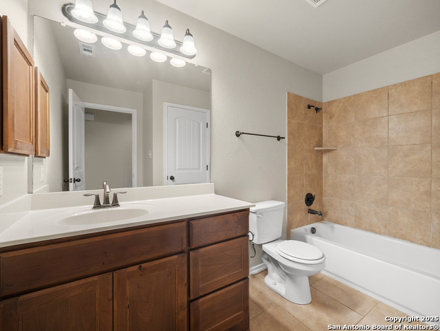 Listing photo id 28 for 12514 Red Maple