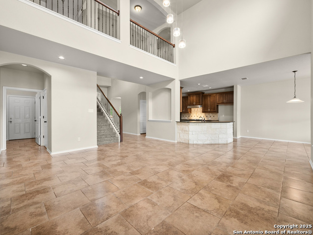 Listing photo id 5 for 12514 Red Maple