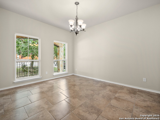 Listing photo id 7 for 12514 Red Maple