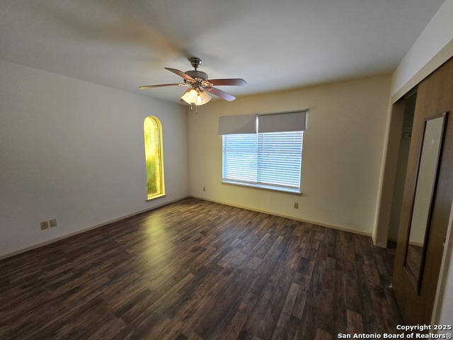 Image 11 of 33 For 706 Golfcrest
