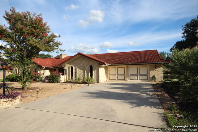 Image 31 of 33 For 706 Golfcrest