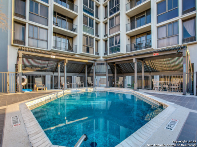 Image 14 of 16 For 7701 Wurzbach Rd 606