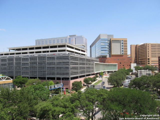 Image 15 of 16 For 7701 Wurzbach Rd 606