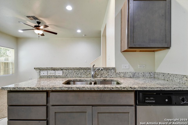 Image 10 of 25 For 11113 Belair  101
