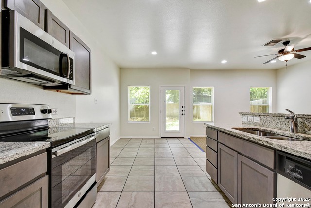 Image 11 of 25 For 11113 Belair  101