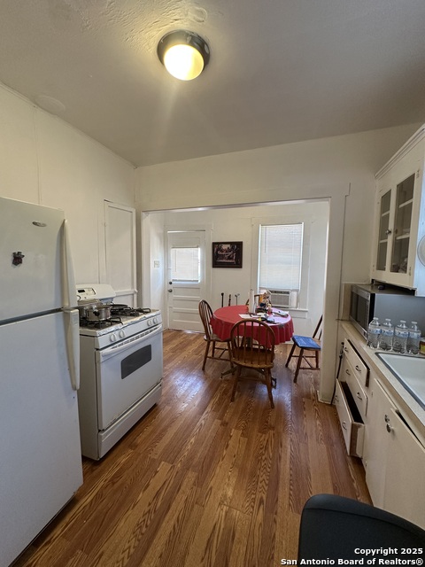 Image 12 of 26 For 503 San Marcos N