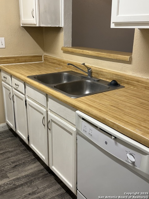 Image 11 of 18 For 4949 Hamilton Wolfe Rd  14101