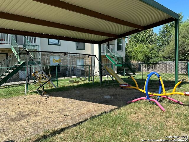 Image 5 of 18 For 4949 Hamilton Wolfe Rd  14101