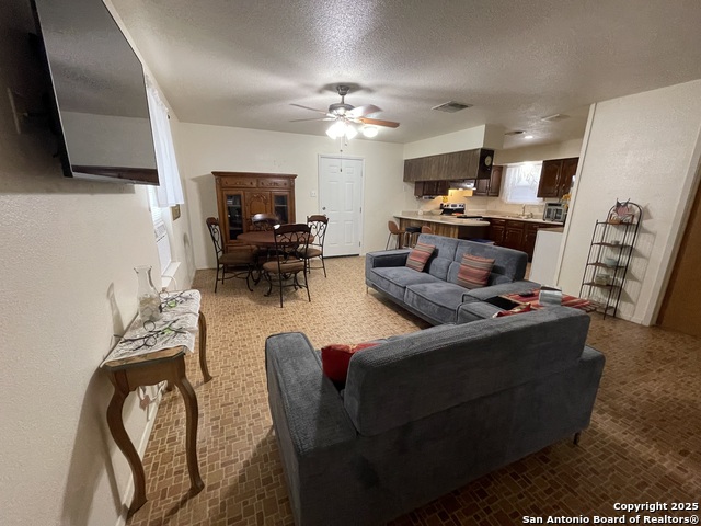 Image 4 of 10 For 311 3rd  