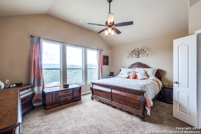 Listing photo id 10 for 318 Private Road 1712