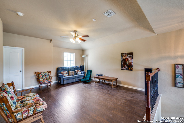 Listing photo id 17 for 318 Private Road 1712