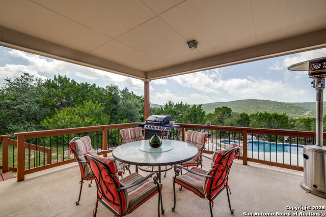 Listing photo id 20 for 318 Private Road 1712