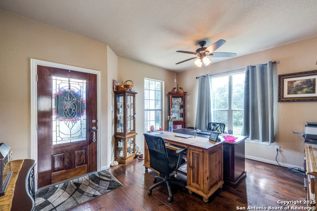 Listing photo id 3 for 318 Private Road 1712