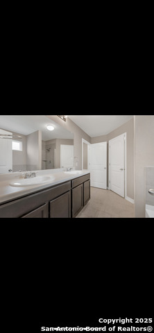 Image 13 of 27 For 9227 Savoy Sands