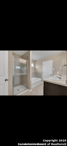Image 14 of 27 For 9227 Savoy Sands