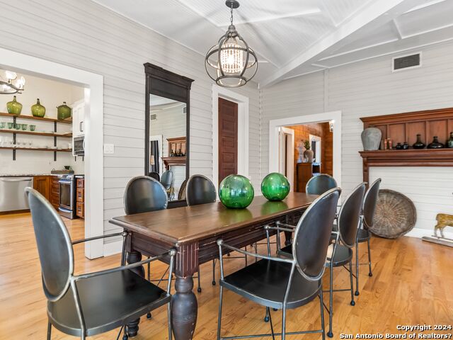 Image 16 of 38 For 202 Ebner St