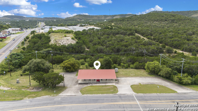 Listing photo id 24 for 42320 Fm 3159