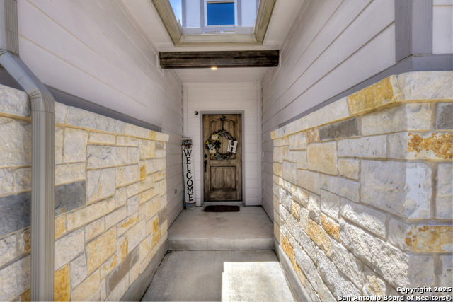 Image 34 of 35 For 9021 Curling Post