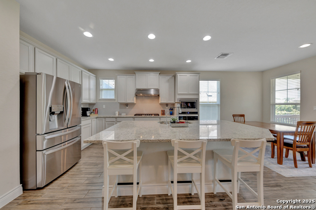 Image 5 of 35 For 9021 Curling Post