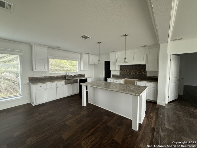 Image 9 of 21 For 668 Private Road 1519