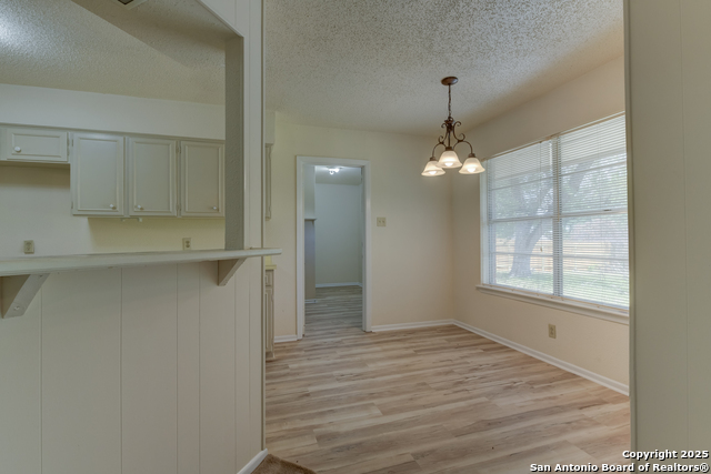 Listing photo id 11 for 641 Richfield