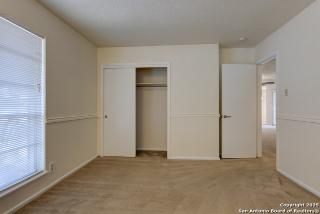Listing photo id 15 for 641 Richfield