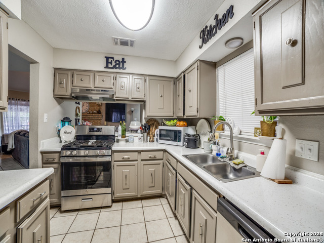 Image 4 of 12 For 11455 Previn