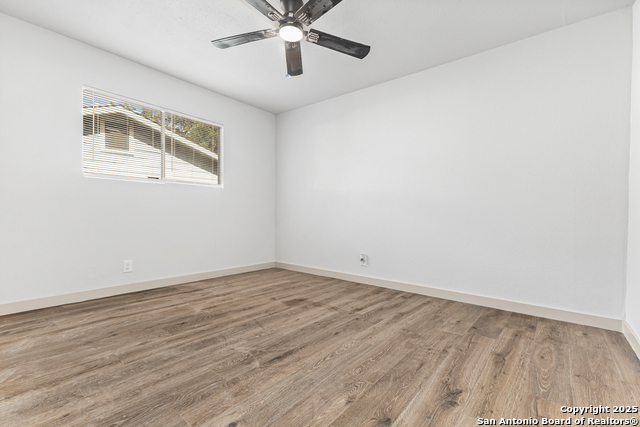 Listing photo id 10 for 9501 Bear Creek