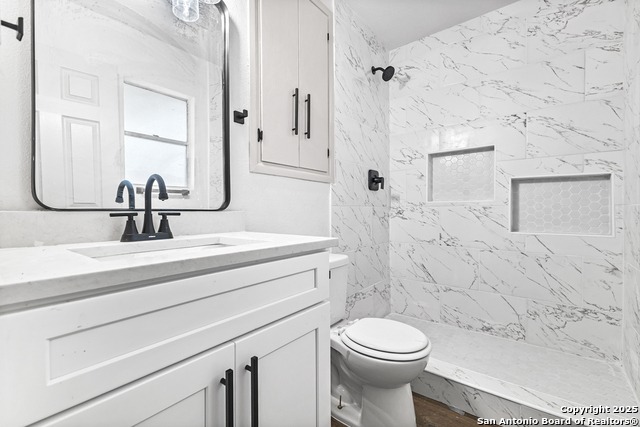 Listing photo id 13 for 9501 Bear Creek